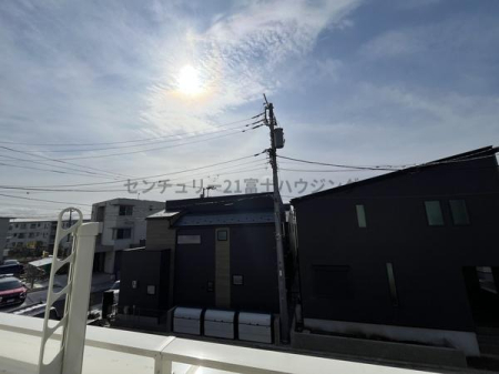 �_�ސ쌧������s�����u1���ڂ̐V�z��ˌ��Ă̏Z�˂���̒��]�ʐ^