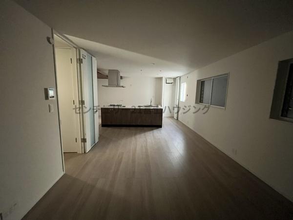 �_�ސ쌧������s�����u1���ڂ̐V�z��ˌ��Ẵ��r���O