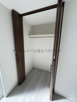 �_�ސ쌧������s�����u1���ڂ̐V�z��ˌ��Ă̎��[