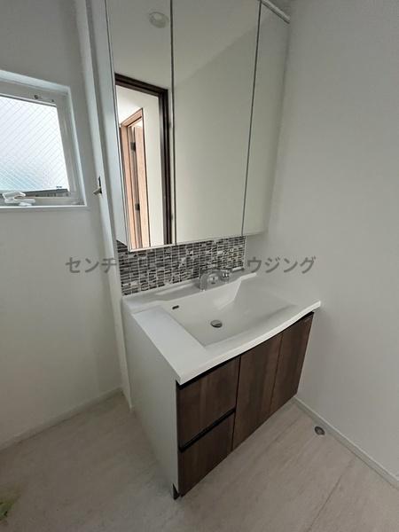 �_�ސ쌧������s�����u1���ڂ̐V�z��ˌ��Ă̐��ʑ�E���ʏ�