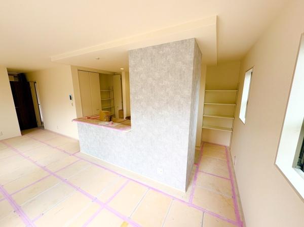 �_�ސ쌧���l�s����折���J��6���ڂ̐V�z��ˌ��ẴL�b�`��