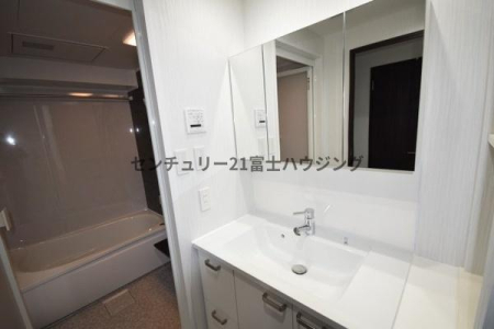 �_�ސ쌧����s����̒��Ã}���V�����̐��ʑ�E���ʏ�