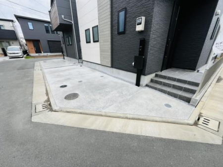 �_�ސ쌧������s���h�̐V�z��ˌ��Ă̒��ԏ�