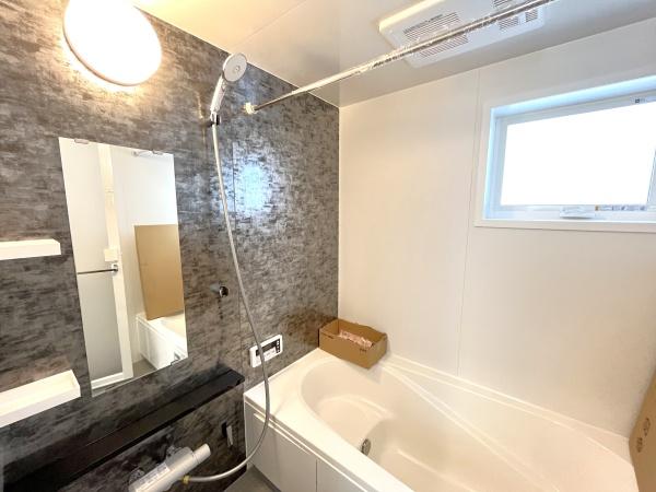 �_�ސ쌧������s�����u1���ڂ̐V�z��ˌ��Ă̗���