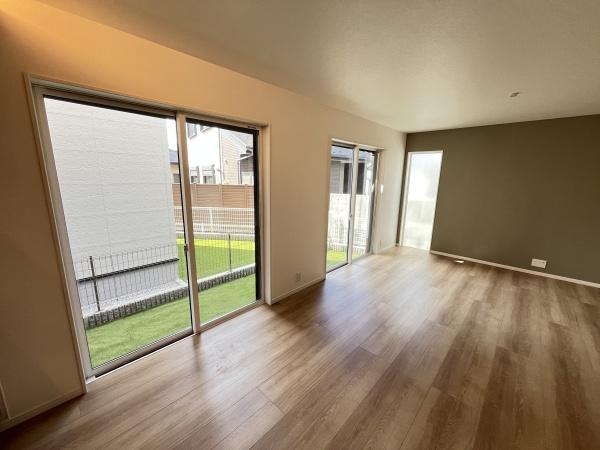 �_�ސ쌧������s�����u1���ڂ̐V�z��ˌ��Ẵ��r���O