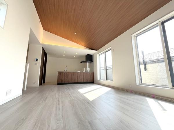 �_�ސ쌧������s�����u1���ڂ̐V�z��ˌ��Ẵ��r���O