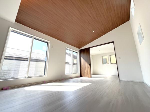 �_�ސ쌧������s�����u1���ڂ̐V�z��ˌ��Ẵ��r���O