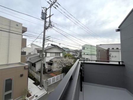 �_�ސ쌧������s�����u1���ڂ̐V�z��ˌ��Ă̏Z�˂���̒��]�ʐ^