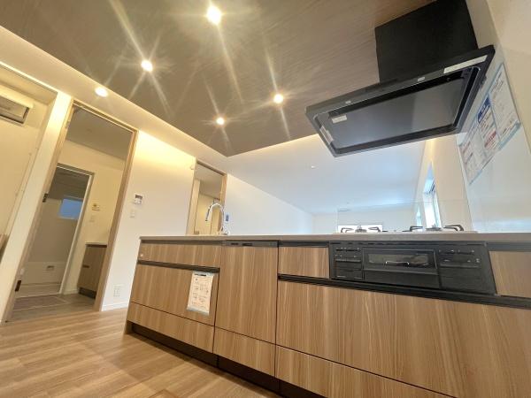 �_�ސ쌧������s�����u1���ڂ̐V�z��ˌ��ẴL�b�`��