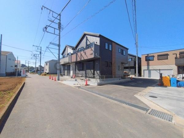 �_�ސ쌧������s���h�̐V�z��ˌ��Ă̑O�ʓ��H�܂ތ��n�ʐ^