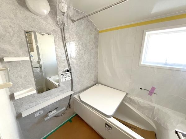 �_�ސ쌧������s�����u1���ڂ̐V�z��ˌ��Ă̗���