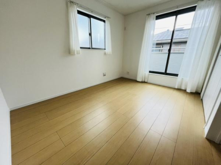 �_�ސ쌧������s����1���ڂ̐V�z��ˌ��Ă̗m��