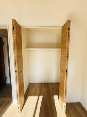 �_�ސ쌧������s�~���̐V�z��ˌ��Ă̎��[