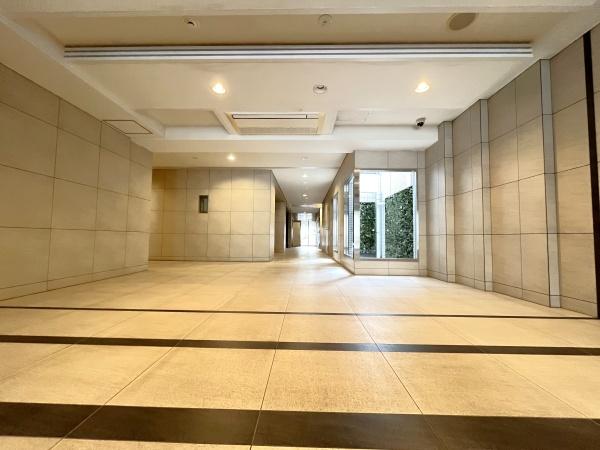 �_�ސ쌧������s�K���̒��Ã}���V�����̃G���g�����X