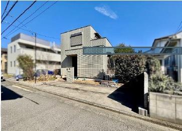 �_�ސ쌧����s�T���2���ڂ̒��È�ˌ��Ă̑O�ʓ��H�܂ތ��n�ʐ^