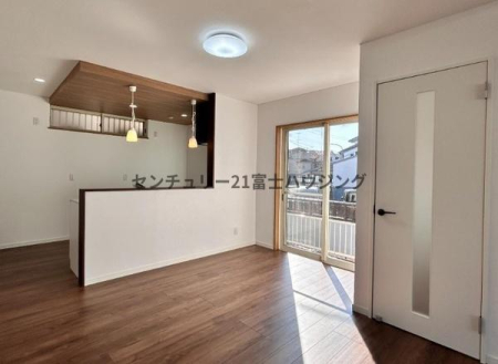 �_�ސ쌧����s���y�I�̒��È�ˌ��Ẵ��r���O