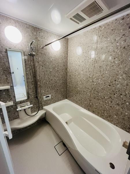 �_�ސ쌧������s������2���ڂ̐V�z��ˌ��Ă̗���