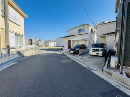 �_�ސ쌧����s�Ҋ���̒��È�ˌ��Ă̑O�ʓ��H�܂ތ��n�ʐ^