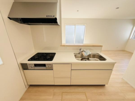 �_�ސ쌧������s���2���ڂ̐V�z��ˌ��ẴL�b�`��