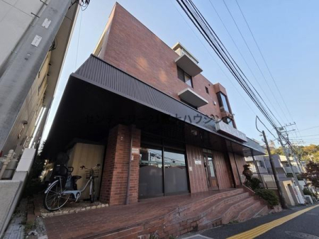 神奈川県藤沢市善行7丁目の中古マンションの現地外観写真