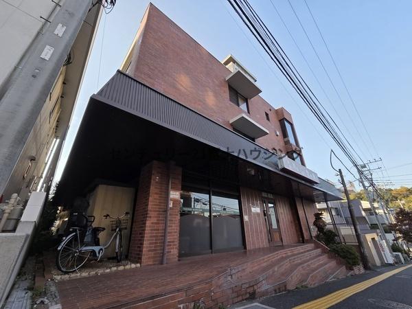 �_�ސ쌧����s�P�s7���ڂ̒��Ã}���V�����̌��n�O�ώʐ^