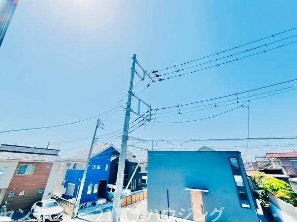 �_�ސ쌧����s�H��5���ڂ̐V�z��ˌ��Ă̏Z�˂���̒��]�ʐ^