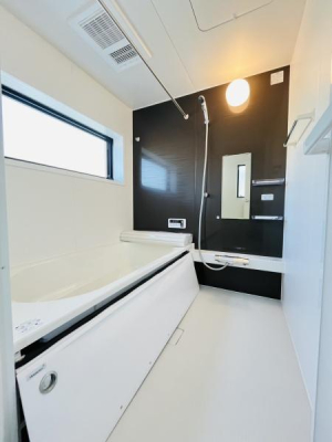 �_�ސ쌧������s��̐V�z��ˌ��Ă̗���