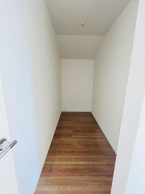 �_�ސ쌧������s��̐V�z��ˌ��Ă̎��[