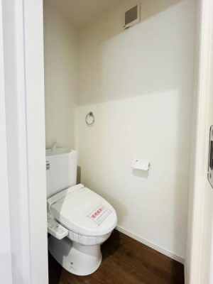 �_�ސ쌧������s��̐V�z��ˌ��Ẵg�C��