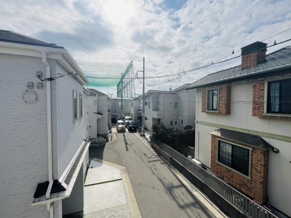 �_�ސ쌧������s�~��1���ڂ̐V�z��ˌ��Ă̏Z�˂���̒��]�ʐ^