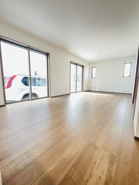 �_�ސ쌧������s�~��1���ڂ̐V�z��ˌ��Ẵ��r���O