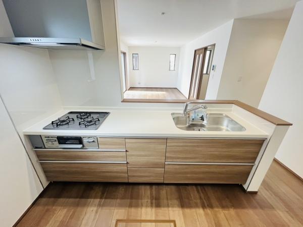 �_�ސ쌧������s�~��1���ڂ̐V�z��ˌ��ẴL�b�`��