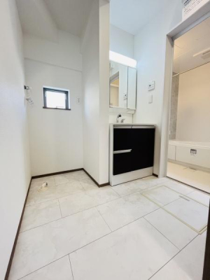 �_�ސ쌧������s�~��1���ڂ̐V�z��ˌ��Ă̐��ʑ�E���ʏ�