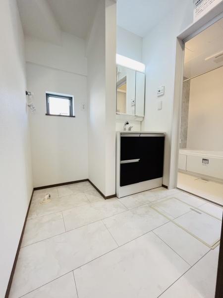 �_�ސ쌧������s�~��1���ڂ̐V�z��ˌ��Ă̐��ʑ�E���ʏ�