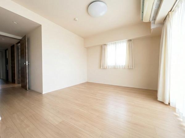 �_�ސ쌧�ɐ����s�Γc�̒��Ã}���V�����̃��r���O