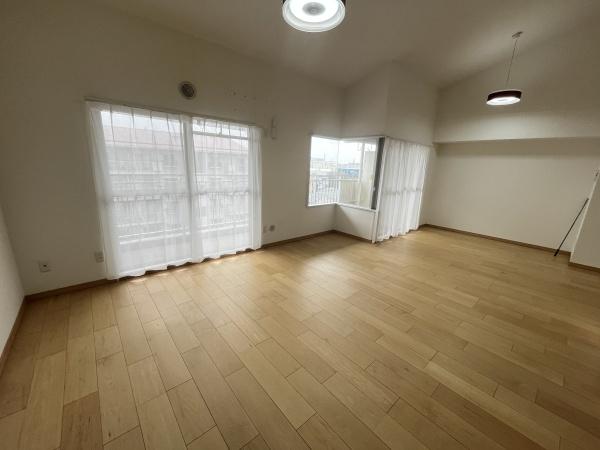 �_�ސ쌧������s�~��1���ڂ̒��Ã}���V�����̃��r���O