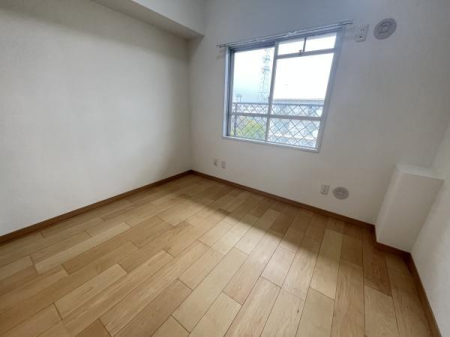 �_�ސ쌧������s�~��1���ڂ̒��Ã}���V�����̐Q��