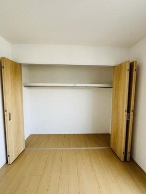 �_�ސ쌧������s�l�V���̐V�z��ˌ��Ă̎��[