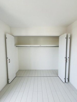 �_�ސ쌧������s�l�V���̐V�z��ˌ��Ă̎��[