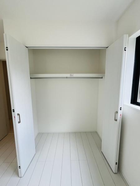 �_�ސ쌧������s�l�V���̐V�z��ˌ��Ă̎��[