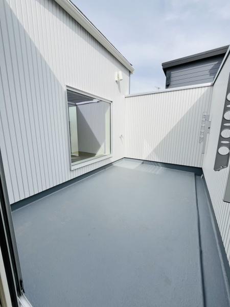 �_�ސ쌧������s���C�ݓ�4���ڂ̐V�z��ˌ��Ẵo���R�j�[