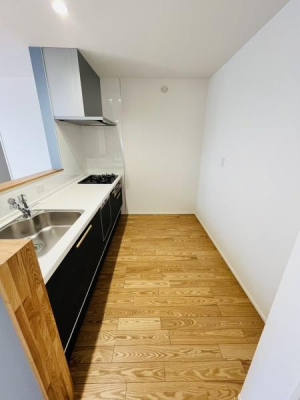 �_�ސ쌧������s���C�ݓ�4���ڂ̐V�z��ˌ��ẴL�b�`��