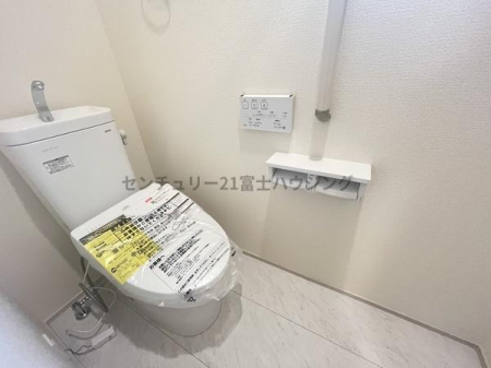 �_�ސ쌧������s��̐V�z��ˌ��Ẵg�C��