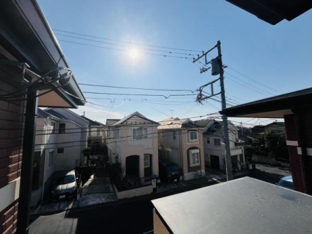 �_�ސ쌧������s�l�|3���ڂ̐V�z��ˌ��Ă̏Z�˂���̒��]�ʐ^