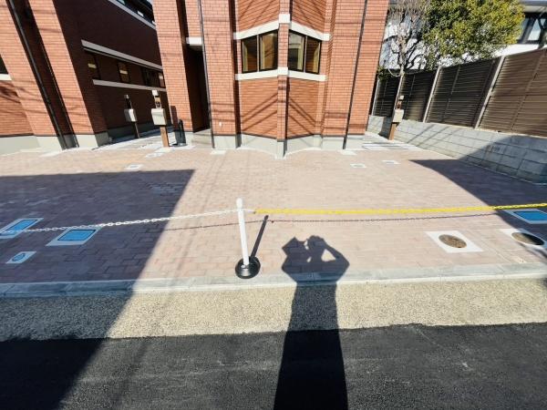 �_�ސ쌧������s�l�|3���ڂ̐V�z��ˌ��Ă̒��ԏ�