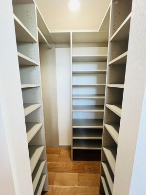 �_�ސ쌧������s�l�|3���ڂ̐V�z��ˌ��Ă̎��[