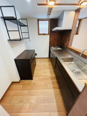 �_�ސ쌧������s�l�|3���ڂ̐V�z��ˌ��ẴL�b�`��