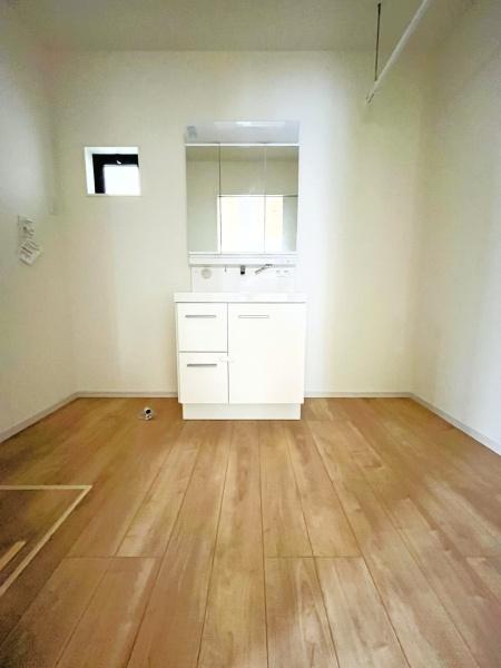 �_�ސ쌧���ˎs���^�y4���ڂ̒��È�ˌ��Ă̐��ʑ�E���ʏ�