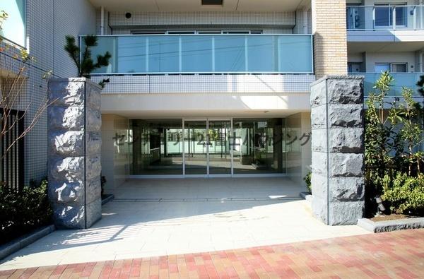 �_�ސ쌧����s����������3���ڂ̒��Ã}���V�����̃G���g�����X