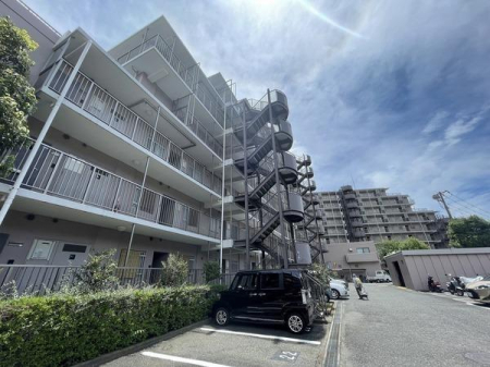 �_�ސ쌧����s����1���ڂ̒��Ã}���V�����̌��n�O�ώʐ^